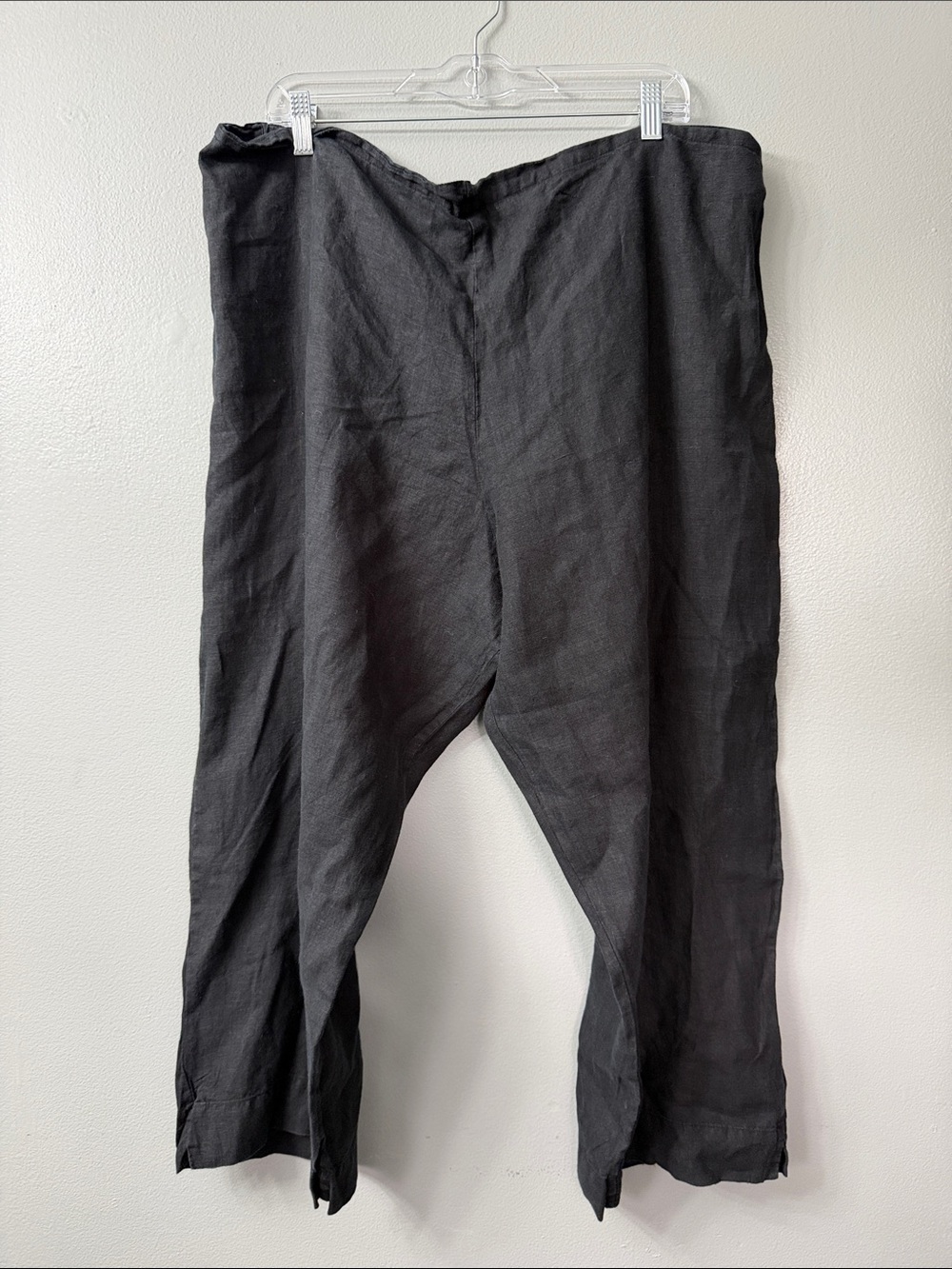 Bryn Walker Women's pull on crop Black Relaxed Linen Pants 3x